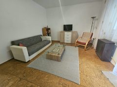 Debrecen, Poroszlay út - 3 rooms flat for sale close to tramline